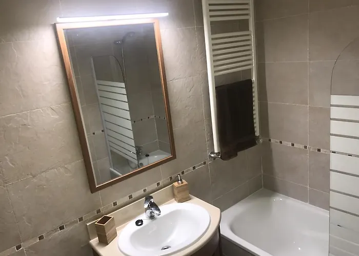 Lägenhet Golf Y Nieve Sabiñánigo